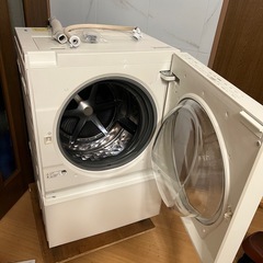 美品　パナソニック右開き　2019年購入　分解清掃済み　ドラム式洗濯乾燥機　NA-VG720R の画像
