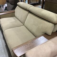 可動式ヘッドレスト｜2人掛ソファの画像