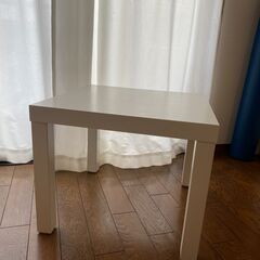 IKEA LACK ネストテーブル2点セットのうち、大きい方の画像