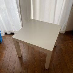 IKEA LACK ネストテーブル2点セットのうち、大きい方の画像
