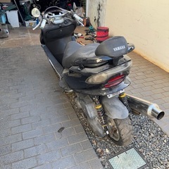 マジェスティー125fi ロンホイ　
カスタム、レストア途中の画像