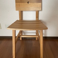 IKEA SKOGSTA ダイニングチェア 椅子 の画像