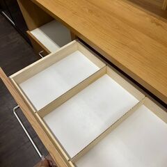 【リユ-スのサカイ広島石内店】ジモティ割！３枚扉オープンボード/クリ-ニング済み/HG-7291/広島市 家具　佐伯区 家具　南区 家具　西区 家具　東区 家具　中区 家具　安佐南区 家具　安佐北区 家具　安芸区 家具　府中町 家具　海田町 家具　熊野町 家具　坂町 家具　廿日市市 家具の画像