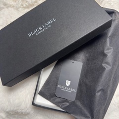 BLACK LABEL長財布の画像