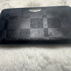 BLACK LABEL長財布の画像