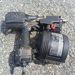 ハイコーキ NV90HR2 高圧釘打ち機 パワー切替付【野田愛宕店】【店頭取引限定】【中古】管理番号：IT3VLOC6Z0R4の画像
