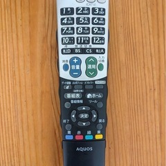 SHARP AQUOS 液晶テレビ 2011年式 32型の画像