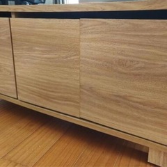 テレビボードの画像