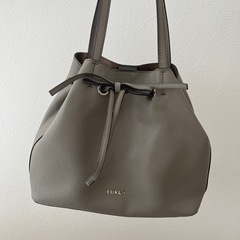 FURLA バッグの画像