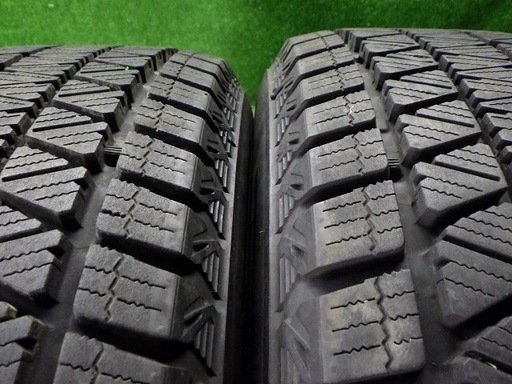 225/65R17　102Q　BS　ブリヂストン　ブリザック　DM-V3　4本　21年　溝9.5～10.0　エスクード　CR-V　25