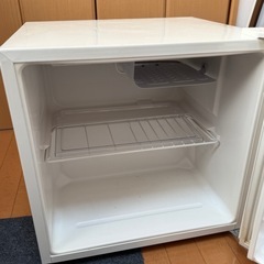 小型冷蔵庫の画像