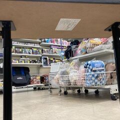 J5695　【リユースのサカイ柏店】　昇降テーブル　ライズ　ニトリ　クリーニング済みの画像