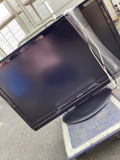 HITACHI37V中古 L37-XW02 液晶テレビ　付属沢山　引き取り限定