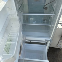 シャープ冷蔵庫　137L 　2011年製　の画像