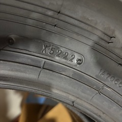 小型トラック用スタッドレス6本の画像