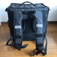 UberEats 配達用バッグの画像