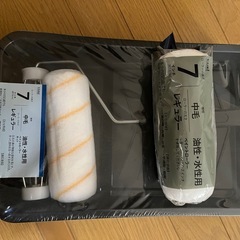 塗料、ローラー
の画像