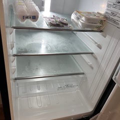 一人暮らし用の冷蔵庫の画像
