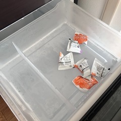一人暮らし用の冷蔵庫の画像