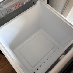 一人暮らし用の冷蔵庫の画像
