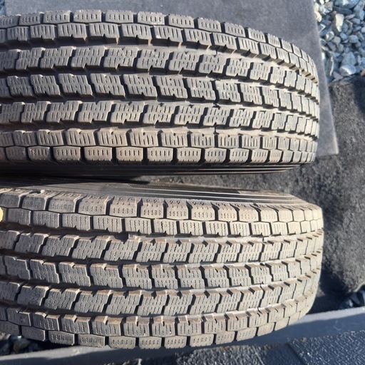 YOKOHAMA タイヤ　165/80R14 2024年製　バリ山！