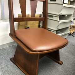 炬燵付きテーブルと椅子セットの画像