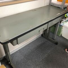事務用机の画像