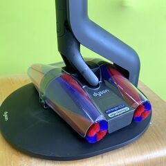 dyson/ﾀﾞｲｿﾝ ｺｰﾄﾞﾚｽ ｸﾘｰﾅｰ 掃除機 ｽﾘﾑ 軽量 ﾊﾟﾜﾌﾙ  ｽﾃｨｯｸ【ユーズドユーズ名古屋天白店】JM-005の画像