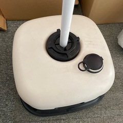 のぼりスタンドとその土台の画像