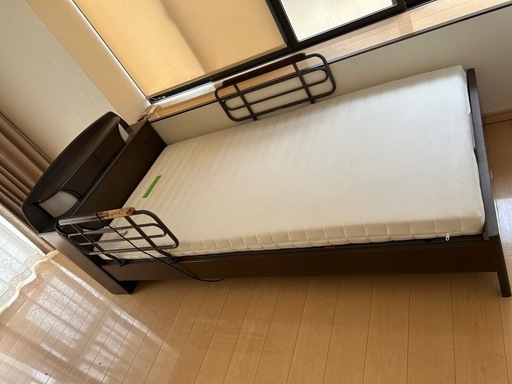 電動リクライニングベッド