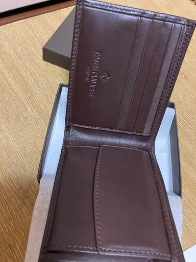 パテックフィリップ
二つ折り財布