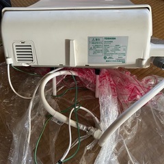 2014年製 東芝製の温水洗浄便座「SCS-T175」の画像