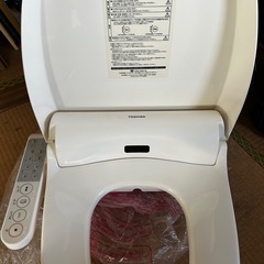 2014年製 東芝製の温水洗浄便座「SCS-T175」の画像