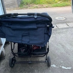 2人乗りベビーカー 双子用ベビーカーの画像