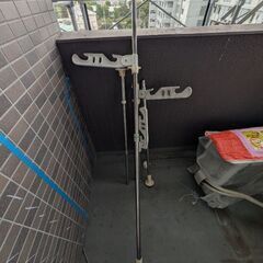 ベランダ　洗濯干し　突っ張り式の画像