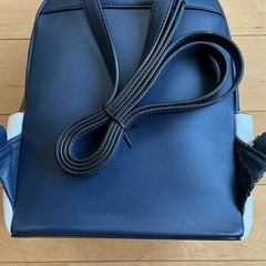 & chouetteネイビーホワイト ラウンドリュックの画像