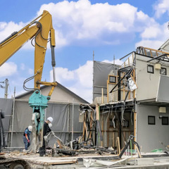 解体工・土工日当13,000円〜‼️即入寮・日払い可🏠の画像