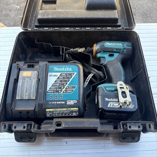 マキタ　充電式インパクトドライバ　TD138Dセット