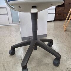 J8614 【リユースのサカイ柏店】 株式会社ヨシダ ワークチェア MOA クリーニング済みの画像