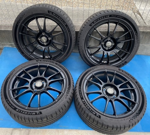 ＯＺレーシング ウルトラレッジェーラPCD100 7J ミシュラン205/45/17４本