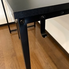 ブラックデスクの画像