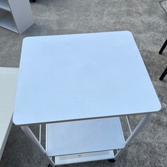 コンセント付き　レンジ台　レンジボード　キャスター付き　【48×40×90】の画像