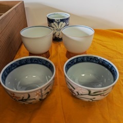 陶器製湯飲み4個セット 木製収納箱付きの画像