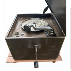 オブジェ　インテリア　蓄音機　レコードの画像