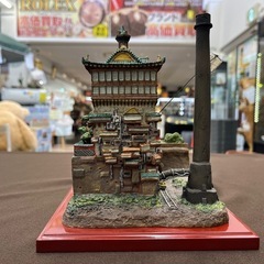 【ジャングルジャングル岸和田和泉インター店】千と千尋の神隠し 油屋 ジオラマ DVDコレクターズエディション 初回限定 玩具 おもちゃ ホビー 人形 和泉市 堺市 岸和田市 泉大津市 高石市 泉北郡熊取町の画像