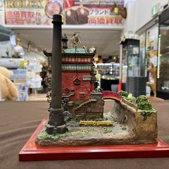 【ジャングルジャングル岸和田和泉インター店】千と千尋の神隠し 油屋 ジオラマ DVDコレクターズエディション 初回限定 玩具 おもちゃ ホビー 人形 和泉市 堺市 岸和田市 泉大津市 高石市 泉北郡熊取町の画像