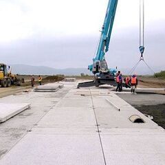 道路用プレキャスト版　6000×2000mm×130mmの画像