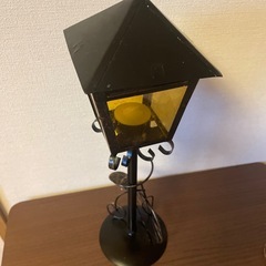 ブリキのロウソク立ての画像