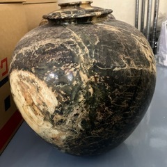 大きな壺？の画像