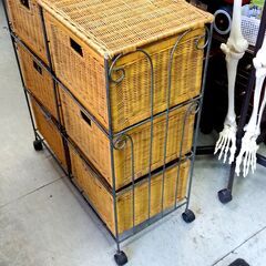 3段 ラタンチェスト キャスター付き 幅78×奥36×高88cm ランドリーチェスト ウィッカーチェスト 収納 家具 札幌市 中央区 南12条の画像